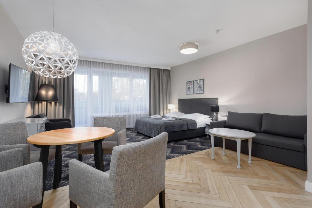 Aparthotel Etna Kołobrzeg Buitenkant foto
