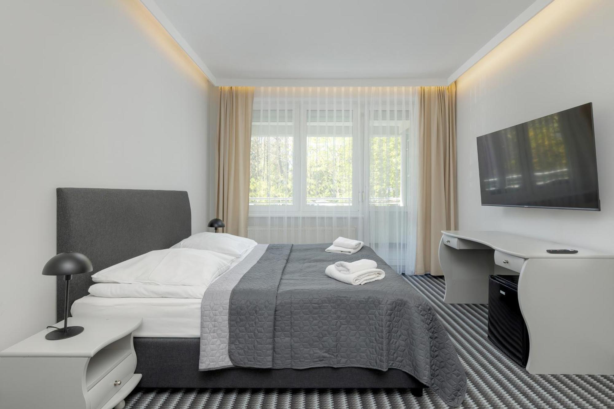 Aparthotel Etna Kołobrzeg Buitenkant foto
