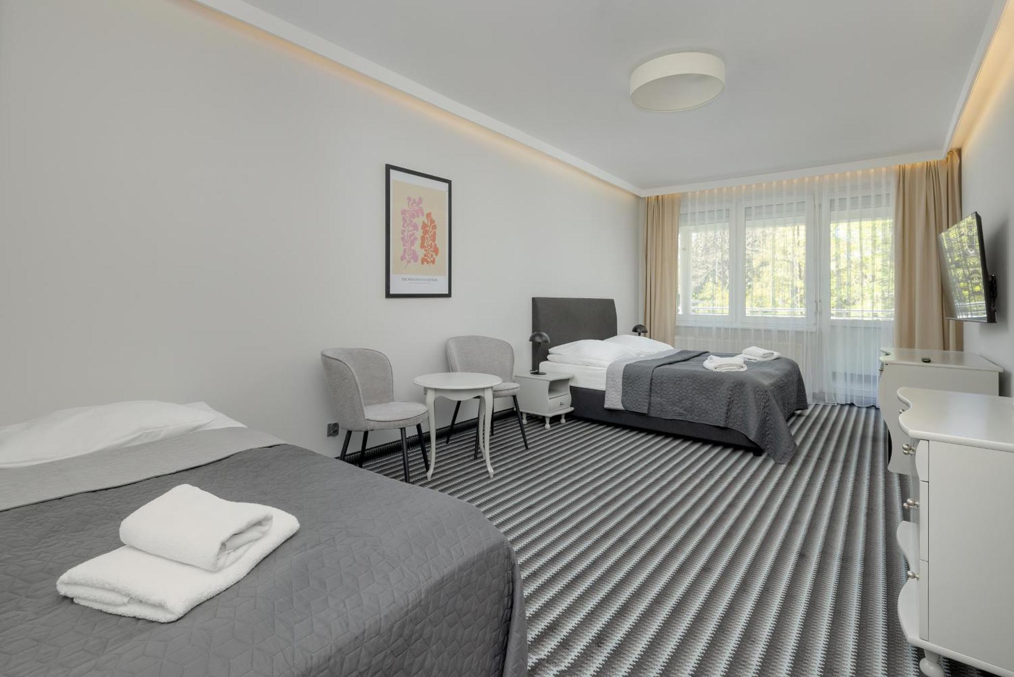Aparthotel Etna Kołobrzeg Buitenkant foto