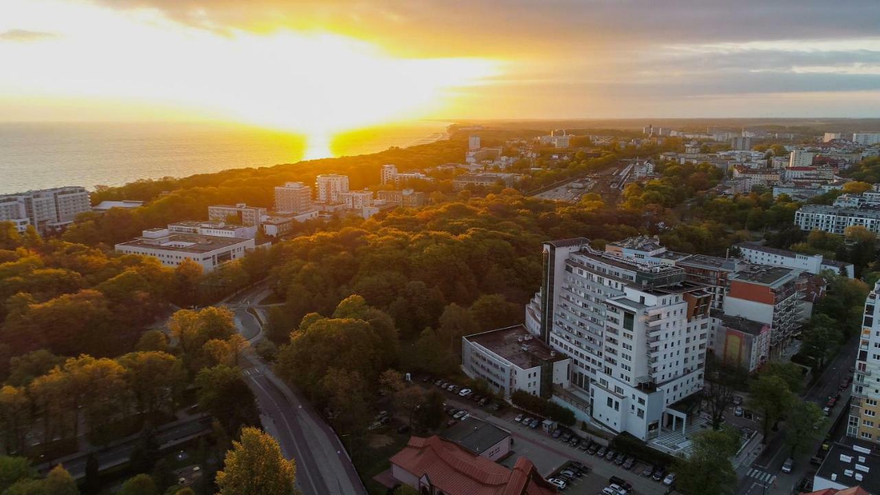 Aparthotel Etna Kołobrzeg Buitenkant foto